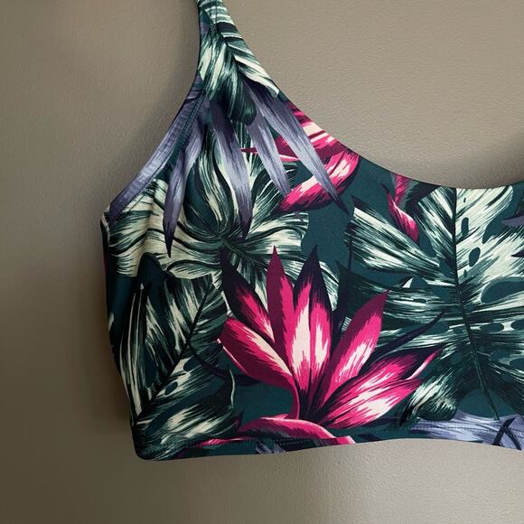 Lolë Tanami Bikini Top in Fiji Island Rainforest Size XL‎ Blue Green Pink Floral - Picture 4 of 14